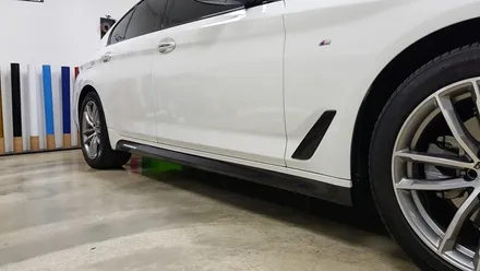 BMW G30 사이드데칼+사이드미러+그릴 포인트랩핑[수원랩핑+동탄랩핑+진팩토리+5시리즈+G305시리즈+G30사이드미러+G30M퍼포먼스데칼+BMW사이드데칼] / 화성 동탄