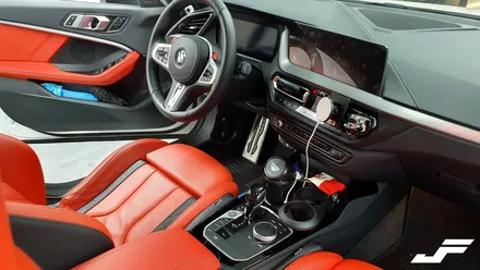 BMW 135i 크롬딜리트+실내카본랩핑[#화성랩핑#오산랩핑#동탄랩핑#진팩토리#BMW1시리즈#1시리즈랩핑#BMW크롬딜리트#BMW실내랩핑#실내카본랩핑] / 화성 남여울