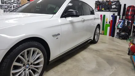 BMW 5시리즈 스플리터+사이드데칼+사이드미러랩핑[수원랩핑+동탄랩핑+진팩토리+BMW5시리즈랩핑+F10사이드데칼+F10사이드미러랩핑+F10스플리터랩핑] / 화성 동탄