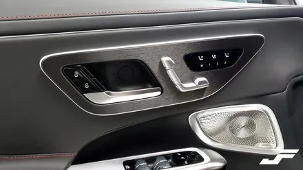 벤츠 CLE 53 AMG 카브리올레 실내 하이그로시 랩핑[#동탄랩핑 #수원랩핑#오산랩핑#진팩토리#벤츠동탄 #벤츠실내랩핑#벤츠CLE랩핑 #CLE53AMG #수원벤츠] / 화성 동탄