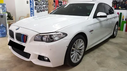 BMW 5시리즈 스플리터+사이드데칼+사이드미러랩핑[수원랩핑+동탄랩핑+진팩토리+BMW5시리즈랩핑+F10사이드데칼+F10사이드미러랩핑+F10스플리터랩핑] / 화성 동탄