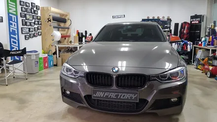 BMW F30 순정사이드데칼 + 프론트 스플리터랩핑[#수원랩핑#동탄랩핑#진팩토리#화성랩핑#스플리터랩핑#사이드데칼#M퍼포먼스데칼#F30사이드데칼#BMW랩핑] / 화성 동탄