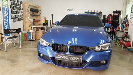 BMW F30 퍼포먼스 스타일 사이드데칼[#화성랩핑#동탄랩핑#수원랩핑#진팩토리#BMW사이드데칼#F30사이드데칼#M퍼포먼스] / 화성 동탄