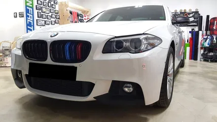 BMW 5시리즈 스플리터+사이드데칼+사이드미러랩핑[수원랩핑+동탄랩핑+진팩토리+BMW5시리즈랩핑+F10사이드데칼+F10사이드미러랩핑+F10스플리터랩핑] / 화성 동탄