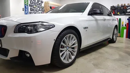 BMW 5시리즈 스플리터+사이드데칼+사이드미러랩핑[수원랩핑+동탄랩핑+진팩토리+BMW5시리즈랩핑+F10사이드데칼+F10사이드미러랩핑+F10스플리터랩핑] / 화성 동탄