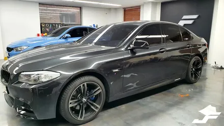 BMW F10 5시리즈 유리몰딩 랩핑+필러PPF[#화성랩핑#오산랩핑#동탄랩핑#수원랩핑#진팩토리#BMW크롬죽이기#BMW유리몰딩랩핑#BMWPPF#생활보호PPF] / 화성 남여울