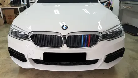 BMW G30 520D 루프스킨+그릴랩핑+사이드미러랩핑+M퍼포먼스데칼+라이트필름[수원랩핑+동탄랩핑+진팩토리+BMW라이트필름+G30루프스킨+G30그릴랩핑+G30사이드미러] / 화성 동탄