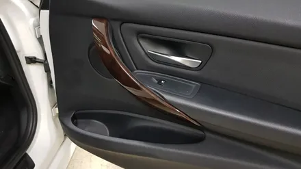 BMW F30 328i 실내랩핑+컵홀더 무드등[수원랩핑+동탄랩핑+진팩토리+BMWF30+F30실내랩핑+BMW실내랩핑+BMW무드등+F30실내카본랩핑] / 화성 동탄