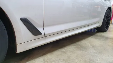 BMW G30 5시리즈 디퓨져랩핑+M퍼포먼스스타일 사이드데칼[#화성랩핑#동탄랩핑#수원랩핑#진팩토리#BMW사이드데칼#G30사이드데칼#디퓨져랩핑] / 화성 동탄