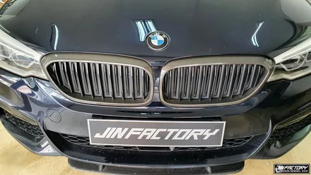 BMW F10 5시리즈 유리몰딩랩핑+그리랩핑[#화성랩핑#동탄랩핑#수원랩핑#진팩토리#SOTT카본#크롬죽이기] / 화성 남여울
