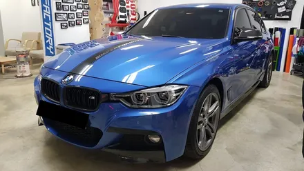 BMW F30 3시리즈 본넷 포인트데칼 [수원랩핑+동탄랩핑+진팩토리+BMW3시리즈+F30데칼+BMW포인트데칼+M퍼포먼스스타일데칼+BMW엠블럼데칼+본넷라인데칼] / 화성 동탄