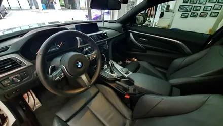 BMW F32 4시리즈 실내카본랩핑+포인트랩핑+사이드데칼[#화성랩핑#동탄랩핑#수원랩핑#진팩토리#BMW사이드데칼 #F32사이드데칼#4시리즈#BMW실내랩핑#3색데칼#포인트랩핑] / 화성 동탄