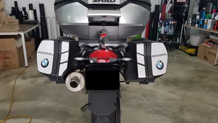 BMW F800-GT 사이드박스데칼[수원랩핑+동탄랩핑+진팩토리+BMWF800GT+바이크데칼+BMW바이크+사이드박스] / 화성 동탄