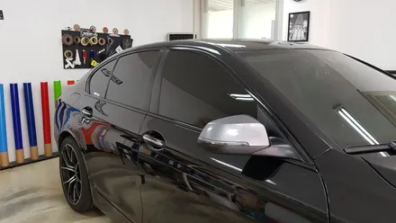 BMW F10 5시리즈 크롬몰딩랩핑+사이드미러랩핑[수원랩핑+동탄랩핑+진팩토리+BMW크롬몰딩+BMW사이드미러랩핑+F10사이드미러랩핑+5시리즈크롬죽이기] / 화성 동탄