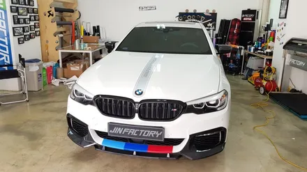 BMW G30 5시리즈 본넷 포인트데칼[#동탄랩핑#수원랩핑#화성랩핑#진팩토리#G30본넷데칼#G30포인트데칼#M퍼포먼스스타일데칼 / 화성 동탄