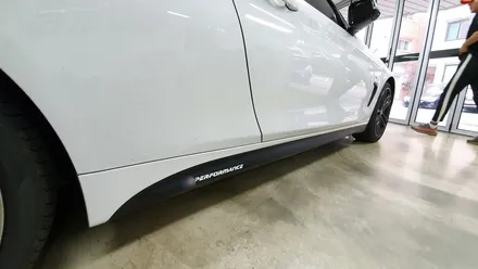 BMW F32 4시리즈 실내카본랩핑+포인트랩핑+사이드데칼[#화성랩핑#동탄랩핑#수원랩핑#진팩토리#BMW사이드데칼 #F32사이드데칼#4시리즈#BMW실내랩핑#3색데칼#포인트랩핑] / 화성 동탄