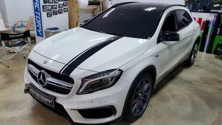 벤츠GLA45AMG 포인트데칼시공[#화성랩핑#동탄랩핑#수원랩핑#진팩토리#벤츠데칼#벤츠GLA45AMG#AMG데칼] / 화성 남여울