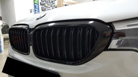 BMW G30 사이드데칼+사이드미러+그릴 포인트랩핑[수원랩핑+동탄랩핑+진팩토리+5시리즈+G305시리즈+G30사이드미러+G30M퍼포먼스데칼+BMW사이드데칼] / 화성 동탄