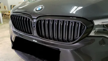 BMW G30 5시리즈 그릴랩핑+에어브리더랩핑[수원랩핑+동탄랩핑+화성랩핑+포인트랩핑+진팩토리+BMW그릴랩핑+G30그릴랩핑+BMW포인트랩핑] / 화성 동탄