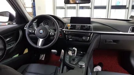 BMW F30 320D 실내카본랩핑[수원랩핑+동탄랩핑+진팩토리+BMW실내랩핑+F30실내랩핑+320D실내랩핑+실내카본랩핑] / 화성 동탄