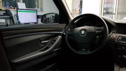 BMW F10 5시리즈 실내카본랩핑[수원랩핑+동탄랩핑+진팩토리+BMW실내랩핑+F10실내랩핑+BMW실내카본랩핑+5시리즈실내랩핑] / 화성 동탄