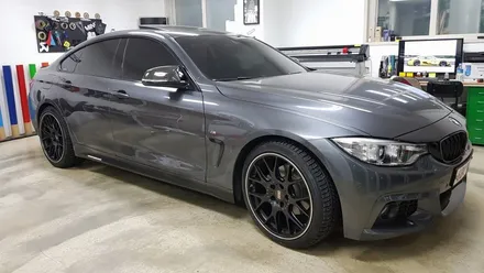 BMW F32 4시리즈 M퍼포먼스스타일 사이드데칼[수원랩핑+동탄랩핑+진팩토리+BMW사이드데칼+BMW4시리즈+M퍼포먼스데칼] / 화성 동탄