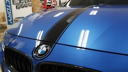 BMW F30 3시리즈 본넷 포인트데칼 [수원랩핑+동탄랩핑+진팩토리+BMW3시리즈+F30데칼+BMW포인트데칼+M퍼포먼스스타일데칼+BMW엠블럼데칼+본넷라인데칼] / 화성 동탄