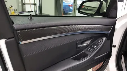 BMW F10 5시리즈 실내카본랩핑[수원랩핑#동탄랩핑#진팩토리#화성랩핑#BMW실내랩핑#F10실내랩핑#5시리즈실내랩핑#실내카본랩핑] / 화성 동탄