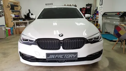 BMW G30 5시리즈 크롬몰딩랩핑[#화성랩핑#동탄랩핑#수원랩핑#진팩토리#BMW랩핑#크롬몰딩랩핑#크롬죽이기#BMW사이드데칼#BMW그릴랩핑] / 화성 동탄