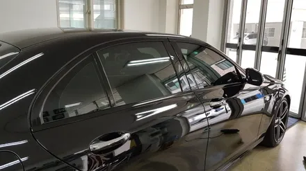 벤츠E63AMG 크롬몰딩랩핑[#화성랩핑#동탄랩핑#수원랩핑#진팩토리#벤츠크롬죽이기#E클래스크롬랩핑#E63AMG랩핑#E63AMG] / 화성 동탄