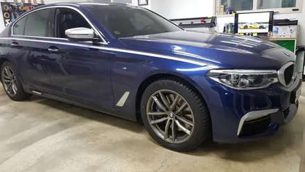 BMW G30 5시리즈 포인트데칼+M퍼포먼스데칼+그릴랩핑+사이드미러랩핑[수원랩핑+동탄랩핑+진팩토리+BMW5시리즈+G30사이드데칼+M퍼포먼스데칼+사이드미러랩핑] / 화성 동탄