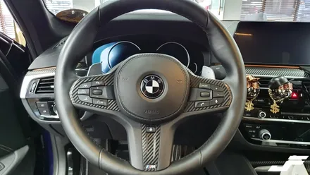 BMW G30 5시리즈 핸들트림 랩핑[#화성랩핑#동탄랩핑#수원랩핑#진팩토리#BMW실내랩핑#BMW카본#G30실내랩핑] / 화성 남여울