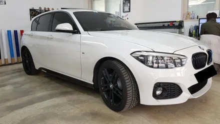 BMW 118D M퍼포먼스스타일 사이드데칼[수원랩핑+동탄랩핑+진팩토리+BMW1시리즈+118D사이드데칼+BMW사이드데칼+M퍼포먼스스타일데칼] / 화성 동탄