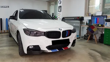 BMW 3GT 포인트데칼+사이드데칼[수원랩핑+동탄랩핑+진팩토리+BMW3GT+3GT랩핑+3GT사이드데칼] / 화성 동탄