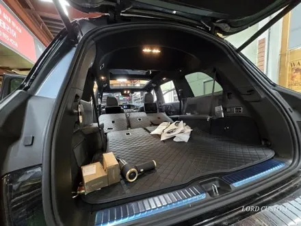 벤츠 gls580 x167실내 커스텀.. 천정 최고급 나파 패턴트리밍 벤틀리의 퀄리티를 그대로 담아내다!!바닐라화이트 커스텀 / 서울 중랑