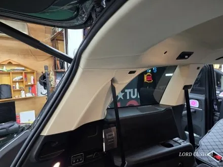 벤츠 gls580 x167실내 커스텀.. 천정 최고급 나파 패턴트리밍 벤틀리의 퀄리티를 그대로 담아내다!!바닐라화이트 커스텀 / 서울 중랑