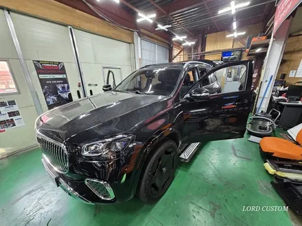 벤츠 gls580 x167실내 커스텀.. 천정 최고급 나파 패턴트리밍 벤틀리의 퀄리티를 그대로 담아내다!!바닐라화이트 커스텀 / 서울 중랑
