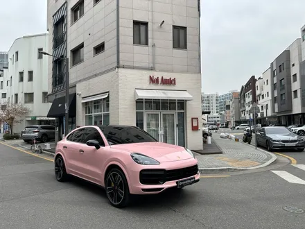 포르쉐 카이엔 고광택 필름 랩핑, 도장같은 퀄리티를 구현합니다. 랩핑 전문점 카이로스 하남본점 / 하남 망월동