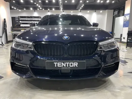 BMW520i 부분랩핑/텐토르하남점/전면그릴랩핑/윈도우라인랩핑/하남랩핑/BMW랩핑 / 하남 망월동