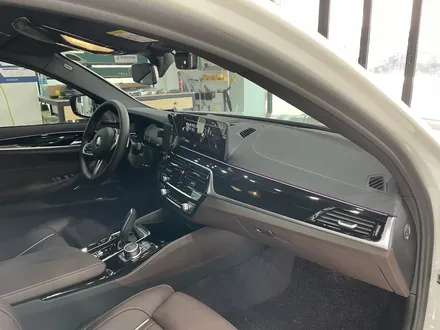 BMW실내랩핑/리얼우드필름/메탈브러쉬/텐토르하남점/BMW550i / 하남 망월동