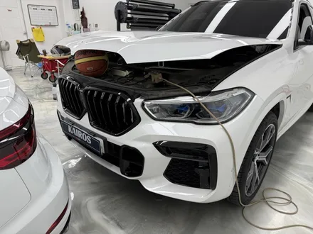 BMW X6 사고수리, 보험수리, 사고대차, 렌트카, 부분광택, 전체PPF, 무광PPF 카이로스 하남본점 / 하남 망월동