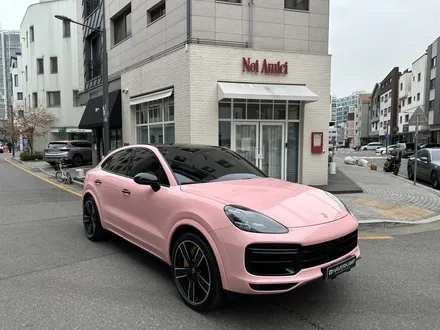 포르쉐 카이엔 고광택 필름 랩핑, 도장같은 퀄리티를 구현합니다. 랩핑 전문점 카이로스 하남본점 / 하남 망월동