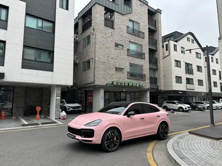 포르쉐 카이엔 고광택 필름 랩핑, 도장같은 퀄리티를 구현합니다. 랩핑 전문점 카이로스 하남본점 / 하남 망월동