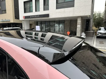 포르쉐 카이엔 고광택 필름 랩핑, 도장같은 퀄리티를 구현합니다. 랩핑 전문점 카이로스 하남본점 / 하남 망월동