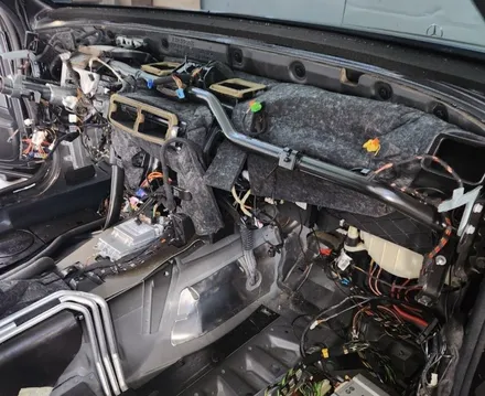 크레파스 냄새 제거 W221 벤츠 S500!! / 부산 강서