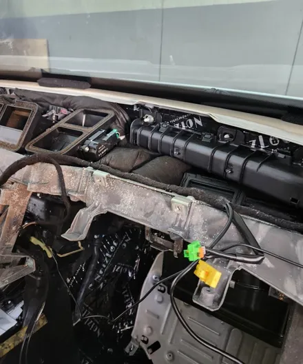 벤츠 CLS W219 실내 크레파스 냄새 제거했습니다! / 부산 강서