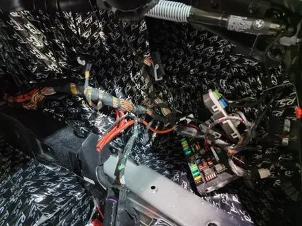 부산 BMW7시리즈 740D 하부 실내공명음 소음 자동차방음으로 / 부산 강서