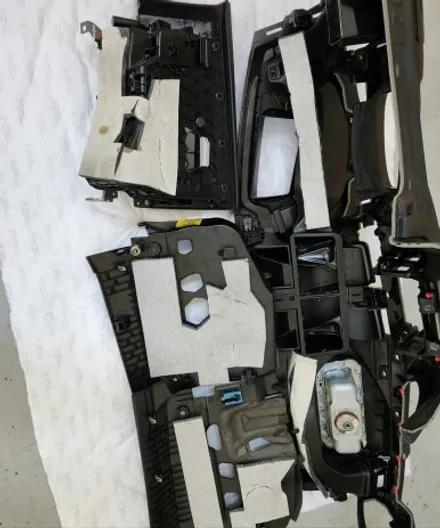 부산 BMW 크레파스 냄새 제거 어디서? 3GT 시공 후기 / 부산 강서