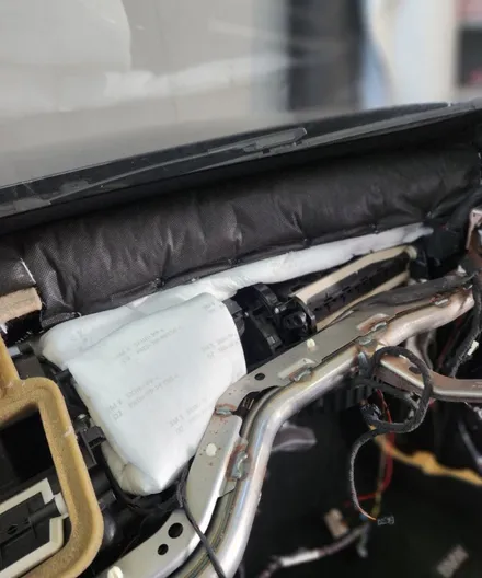 BMW F30 3시리즈 실내 크레파스 냄새 원인 완벽한 제거 방법 / 부산 강서