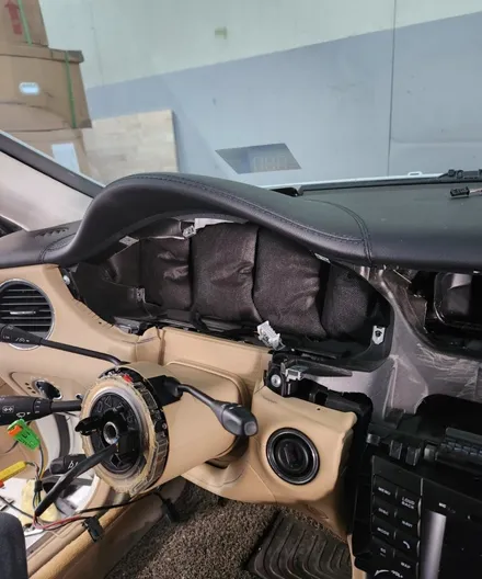 벤츠 CLS W219 실내 크레파스 냄새 제거했습니다! / 부산 강서